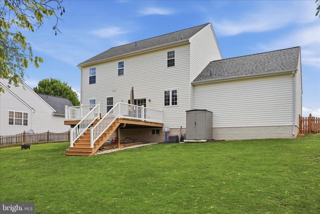 244 KIMBERWICKE DR N, Charles Town, WV 25414