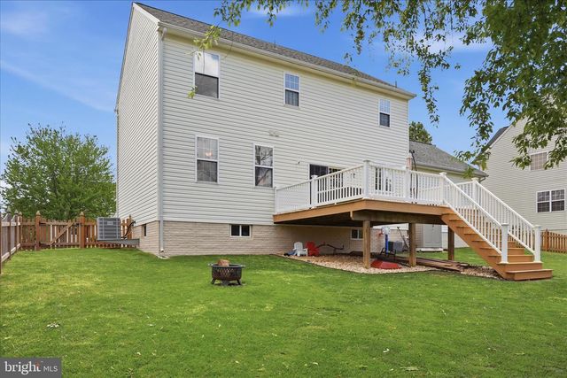 244 KIMBERWICKE DR N, Charles Town, WV 25414
