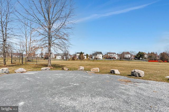244 KIMBERWICKE DR N, Charles Town, WV 25414