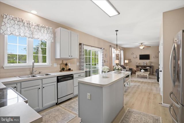 244 KIMBERWICKE DR N, Charles Town, WV 25414