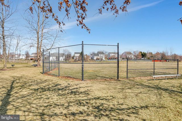 244 KIMBERWICKE DR N, Charles Town, WV 25414