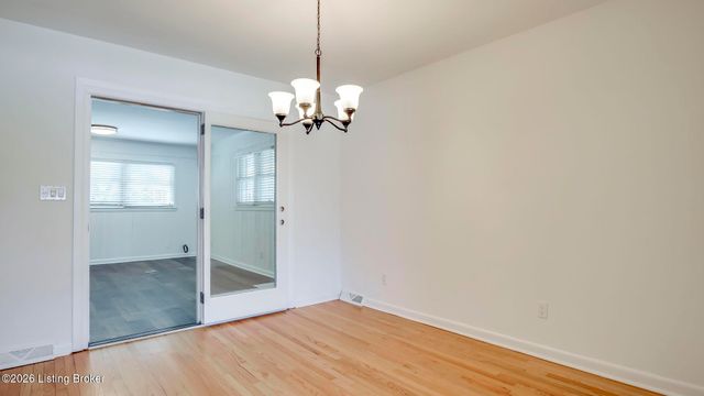 2706 Lime Kiln Ln, Louisville, KY 40222