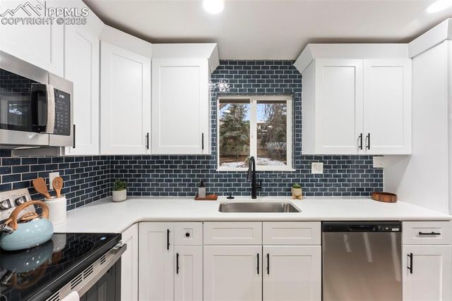 2414 Warwick Lane, Colorado Springs, CO 80909