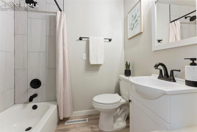 2414 Warwick Lane, Colorado Springs, CO 80909