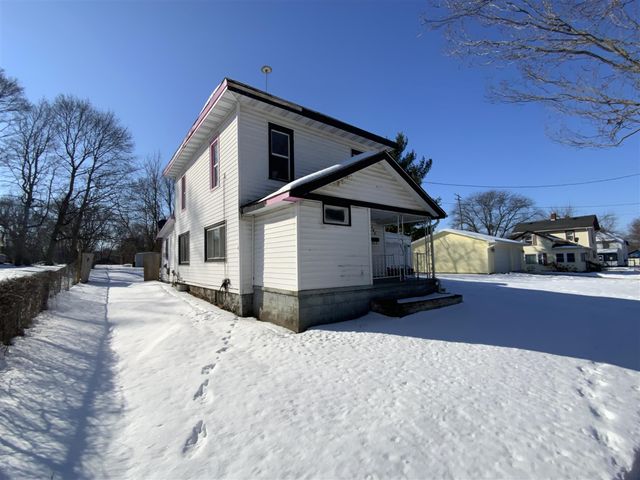 609 W Center Street, Albion, MI 49224