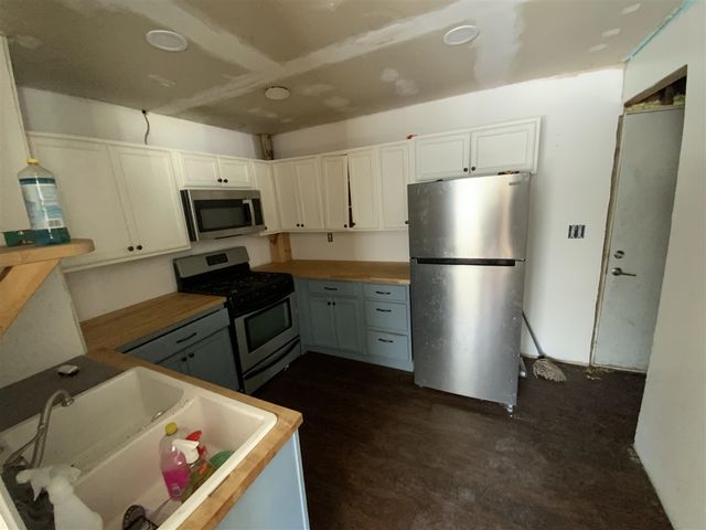 609 W Center Street, Albion, MI 49224