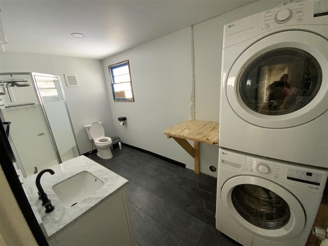 609 W Center Street, Albion, MI 49224