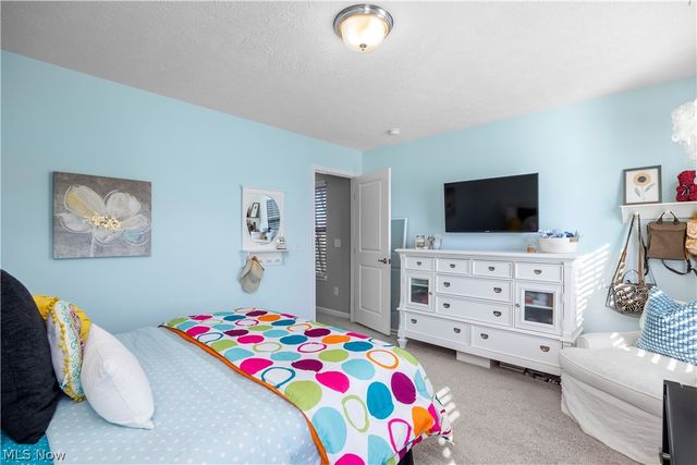 2430 Woodhawk Lane, Avon, OH 44011