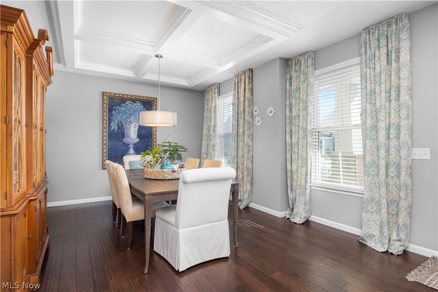 2430 Woodhawk Lane, Avon, OH 44011