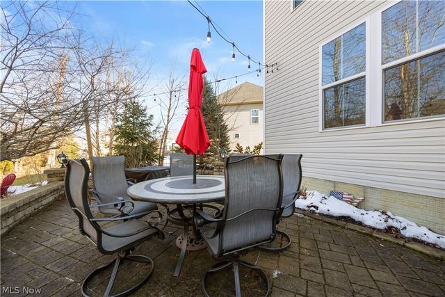 2430 Woodhawk Lane, Avon, OH 44011