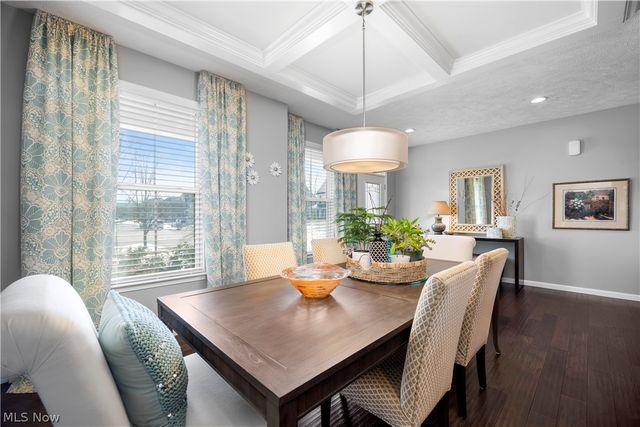 2430 Woodhawk Lane, Avon, OH 44011