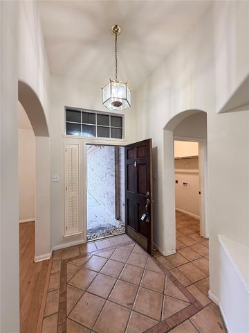 14926 Lindenbrook Lane, Houston, TX 77095