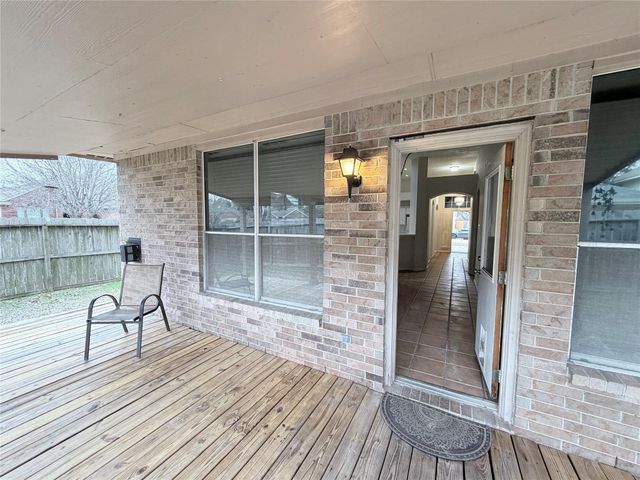 14926 Lindenbrook Lane, Houston, TX 77095