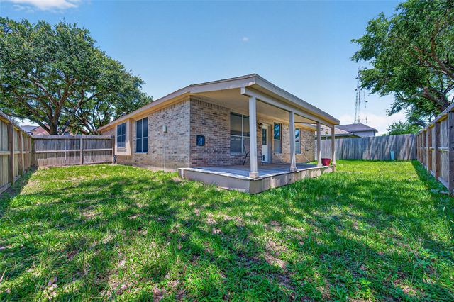 14926 Lindenbrook Lane, Houston, TX 77095