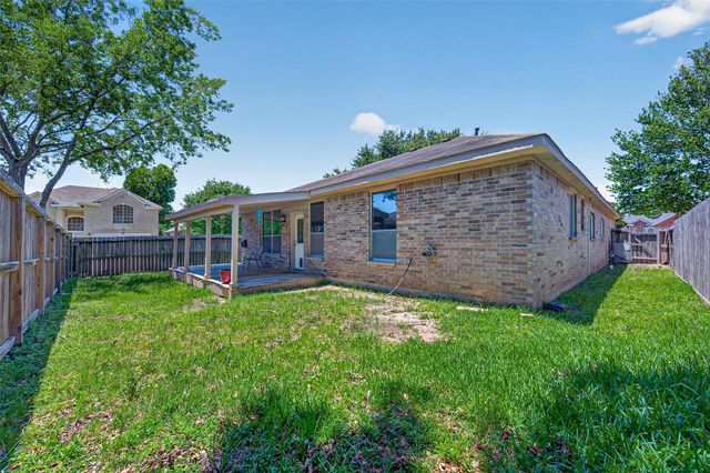 14926 Lindenbrook Lane, Houston, TX 77095