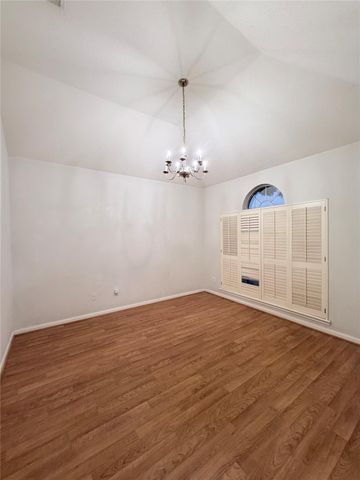 14926 Lindenbrook Lane, Houston, TX 77095