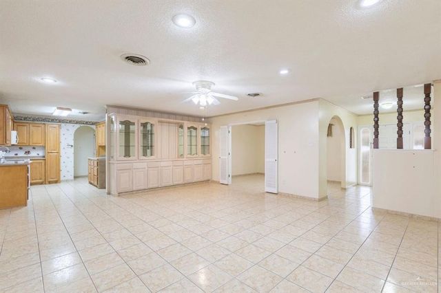 313 W Highland W Avenue, Mcallen, TX 78501