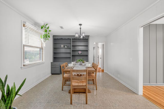 5022 Bonnahill Dr, Hermitage, TN 37076