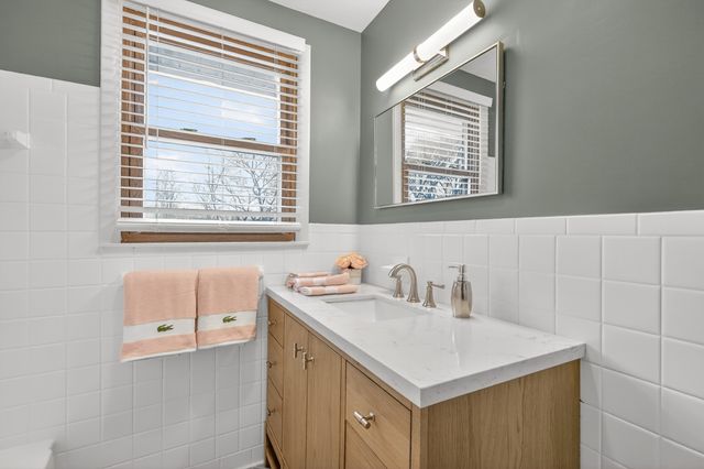 5022 Bonnahill Dr, Hermitage, TN 37076