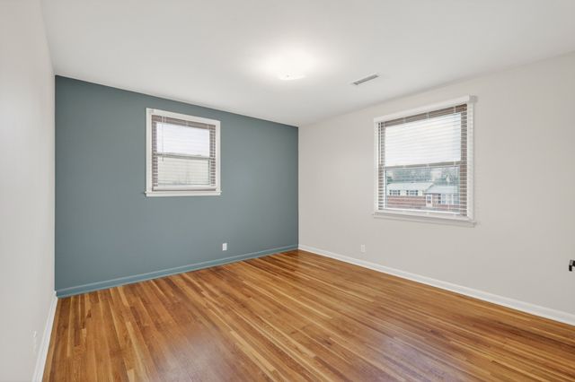 5022 Bonnahill Dr, Hermitage, TN 37076