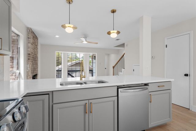 1707 Waterloo TRL, Austin, TX 78704