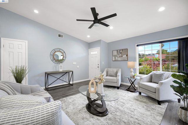 22633 Mossy Rock Drive, Hayward, CA 94541