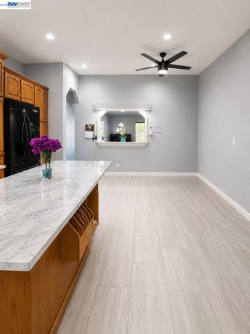 22633 Mossy Rock Drive, Hayward, CA 94541