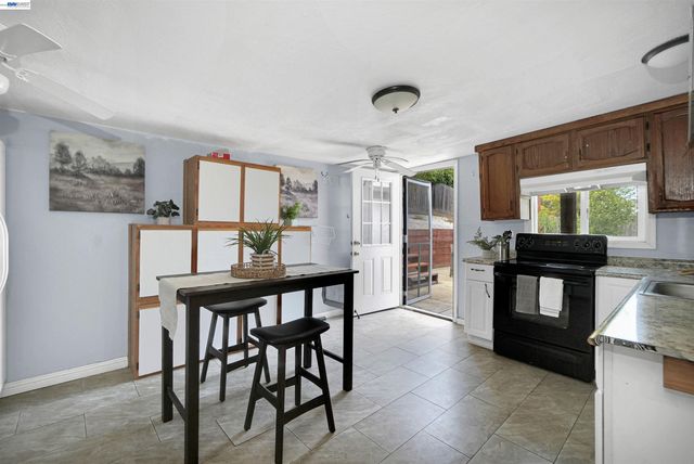 22633 Mossy Rock Drive, Hayward, CA 94541