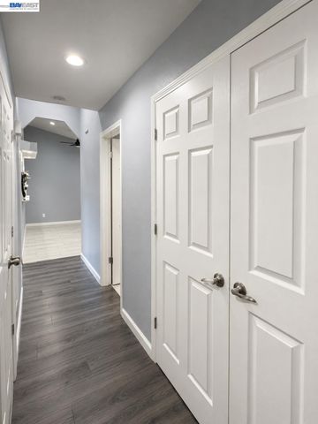 22633 Mossy Rock Drive, Hayward, CA 94541