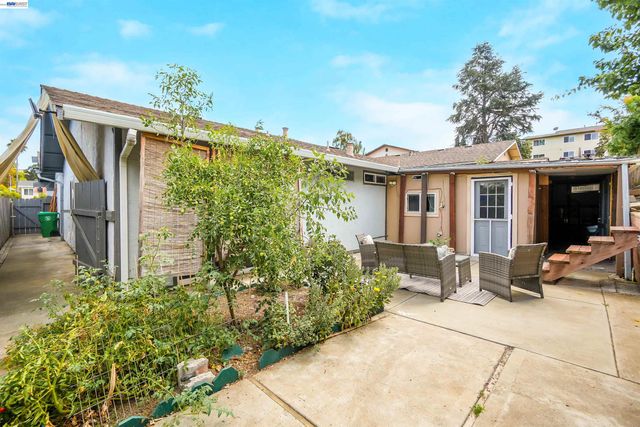 22633 Mossy Rock Drive, Hayward, CA 94541