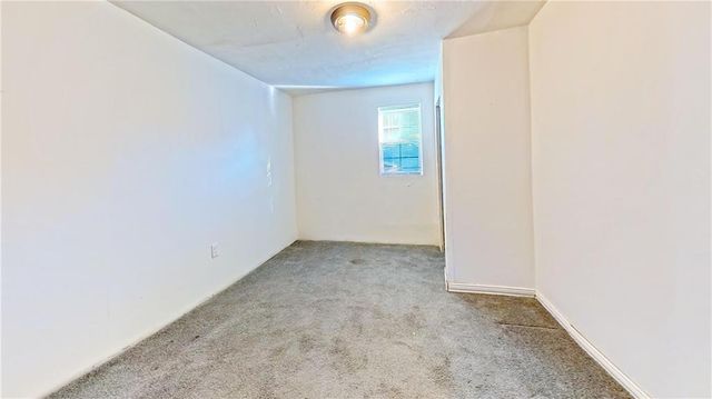 221 N Clay Street, Nevada, MO 64772