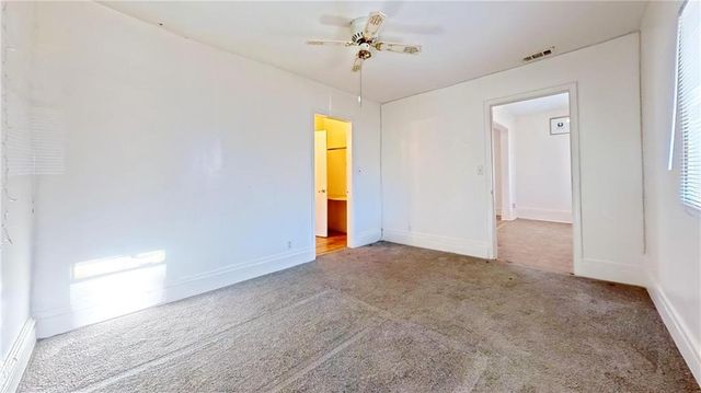 221 N Clay Street, Nevada, MO 64772