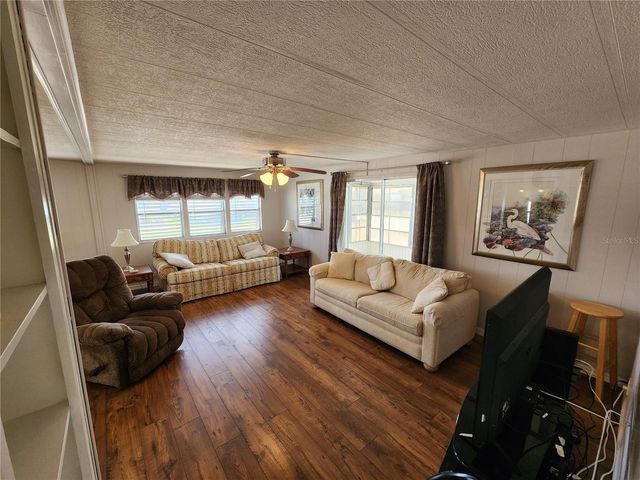 808 53RD AVENUE E 256, Bradenton, FL 34203