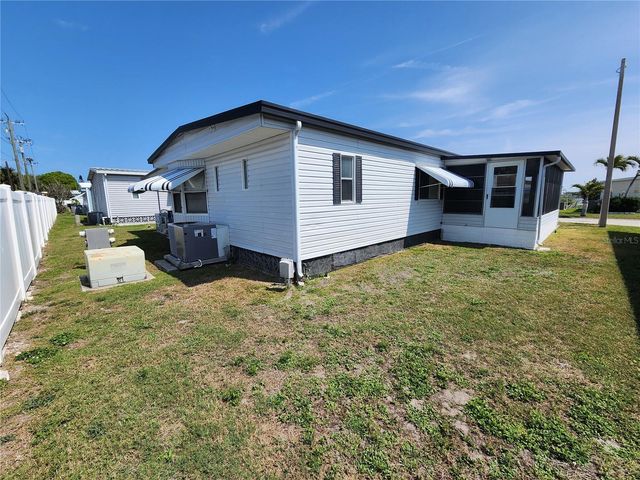 808 53RD AVENUE E 256, Bradenton, FL 34203