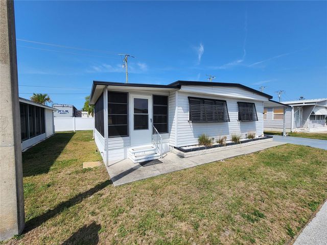808 53RD AVENUE E 256, Bradenton, FL 34203