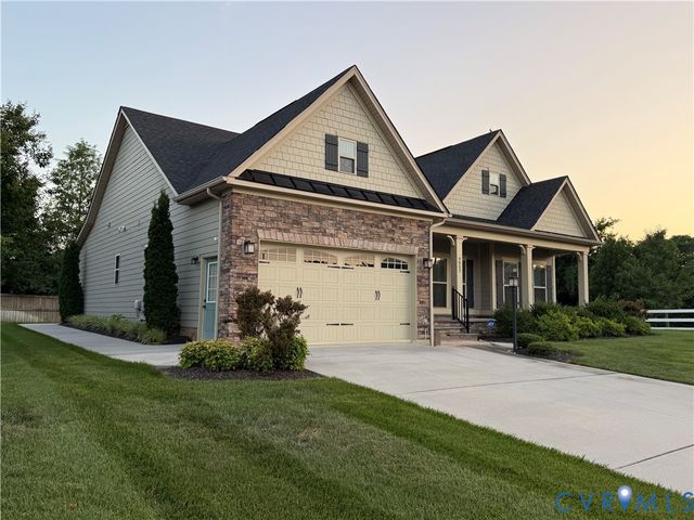 9052 Garrison Manor Dr, Mechanicsville, VA 23116