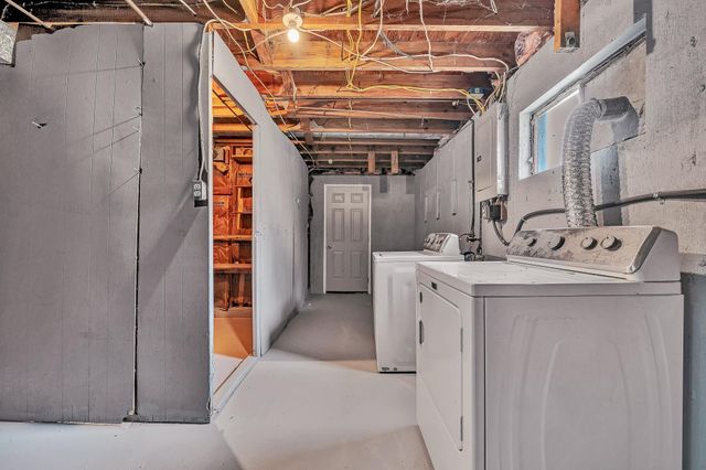 3931 Green Spring AVE, Roanoke, VA 24017