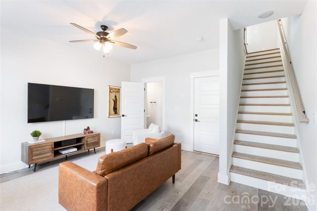 223 S Bruns Avenue, Charlotte, NC 28208