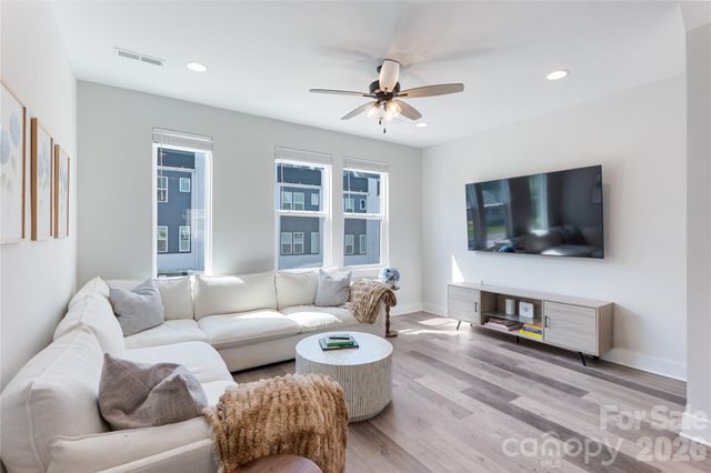 223 S Bruns Avenue, Charlotte, NC 28208