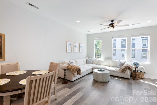 223 S Bruns Avenue, Charlotte, NC 28208