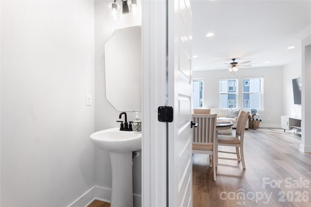 223 S Bruns Avenue, Charlotte, NC 28208