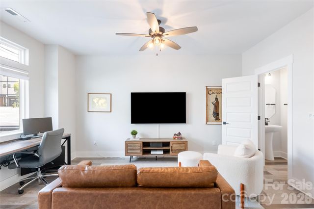 223 S Bruns Avenue, Charlotte, NC 28208