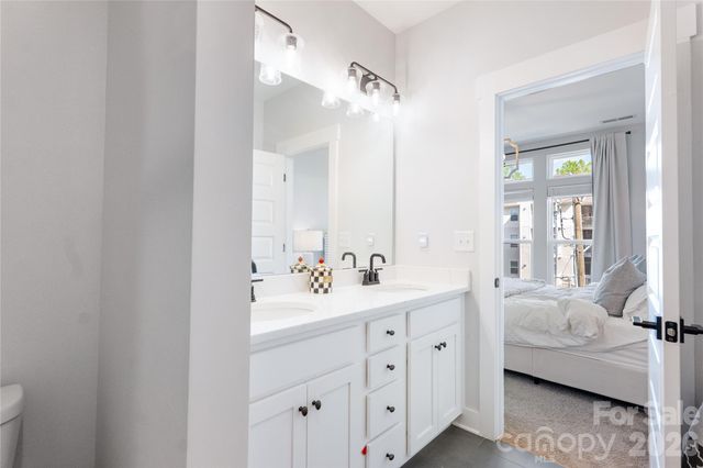 223 S Bruns Avenue, Charlotte, NC 28208