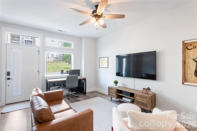 223 S Bruns Avenue, Charlotte, NC 28208