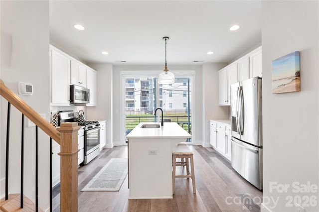 223 S Bruns Avenue, Charlotte, NC 28208