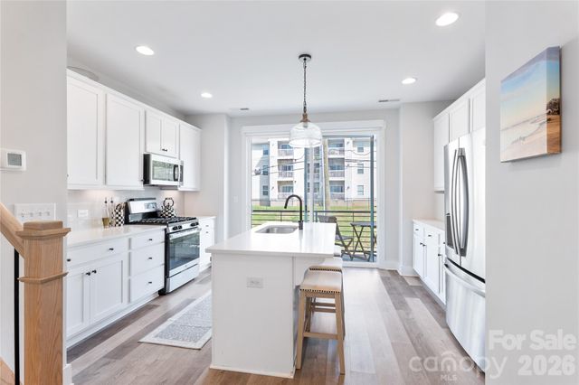 223 S Bruns Avenue, Charlotte, NC 28208