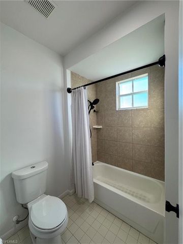 3825 Schoolhouse RD E # 5, Fort Myers, FL 33916