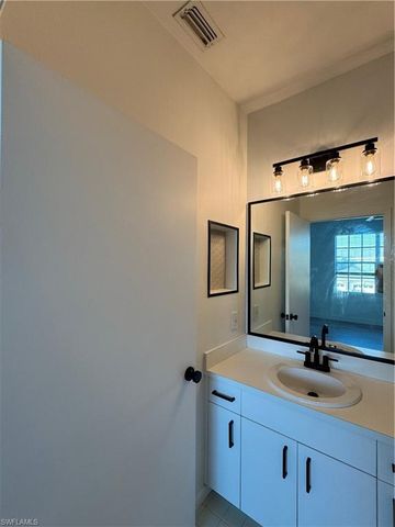 3825 Schoolhouse RD E # 5, Fort Myers, FL 33916