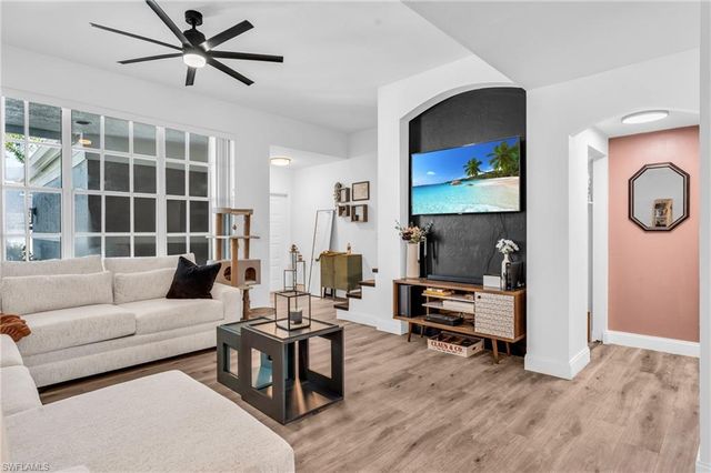 3825 Schoolhouse RD E # 5, Fort Myers, FL 33916