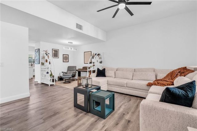 3825 Schoolhouse RD E # 5, Fort Myers, FL 33916